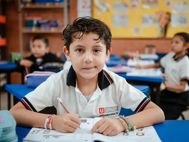 Colegios UPAEP · Altum — Bases sólidas en cada clase