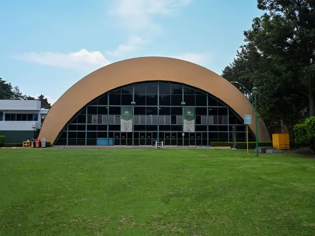 Universidad Intercontinental — Aulas y auditorios de vanguardia