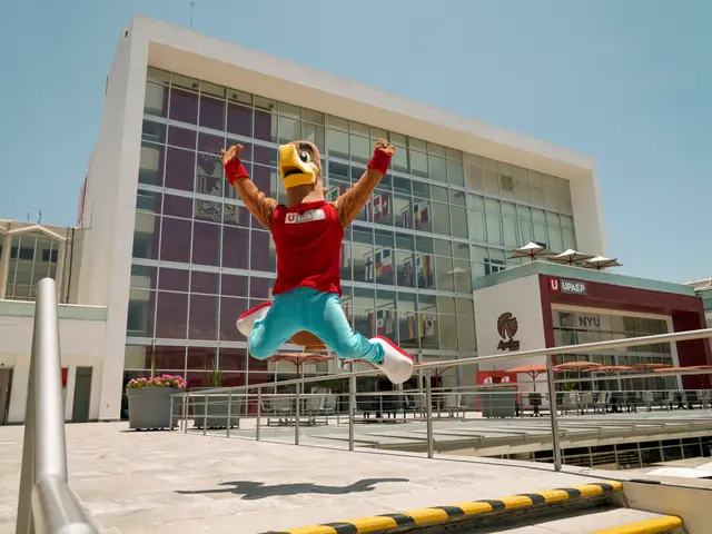 UPAEP Universidad — El Águila preside el campus UPAEP